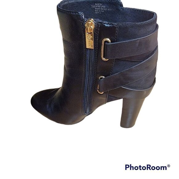 Isola Leather and Suede Booties. Size 7.5. - Picture 6 of 11